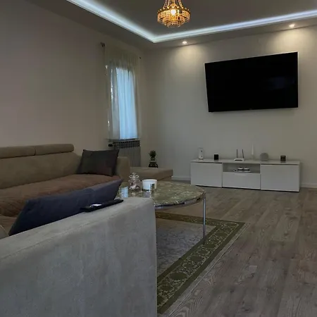 Ravenna With Swimming Pool Villa *